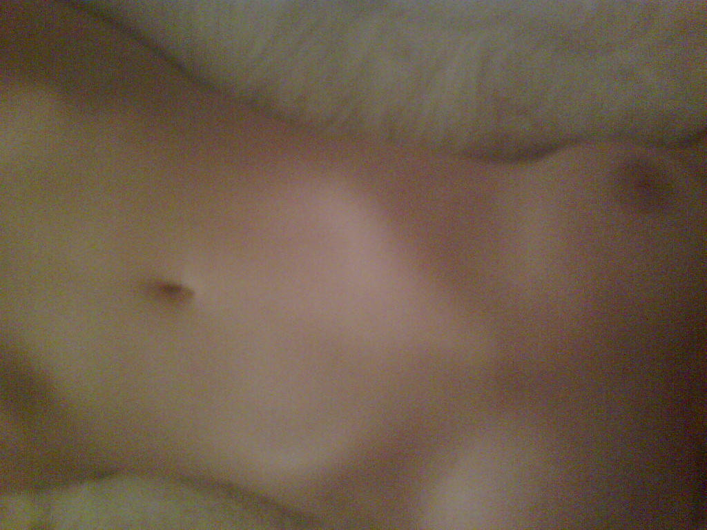 scarlett johansson leaked nude on bed