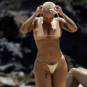 Amber rose topless pictures