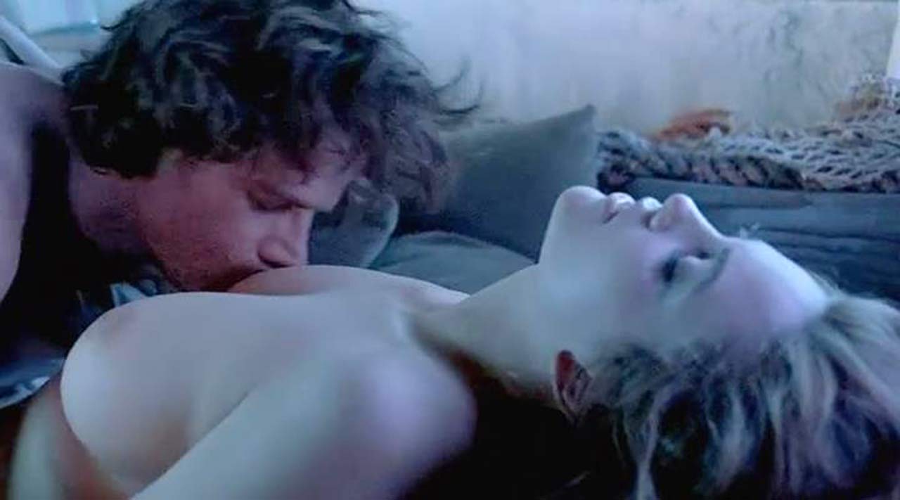 Diane Lane tits in sex scene from 'Priceless Beauty' .