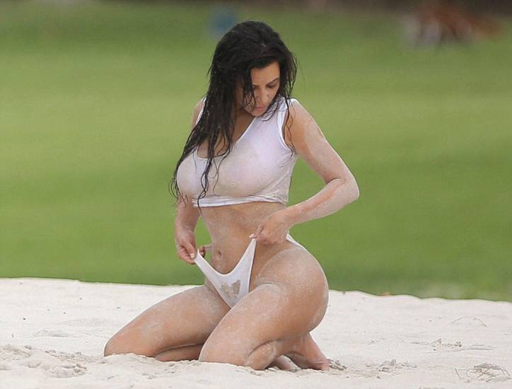 Kim Kardashian Boobs In Wet T Shirt [ 9 New Pics ]