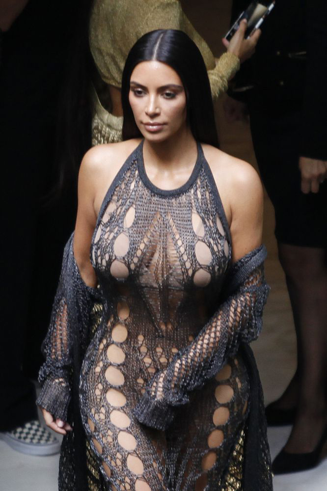 Kim Kardashian Pussy No Panties In Paris [ 12 New Pics ]