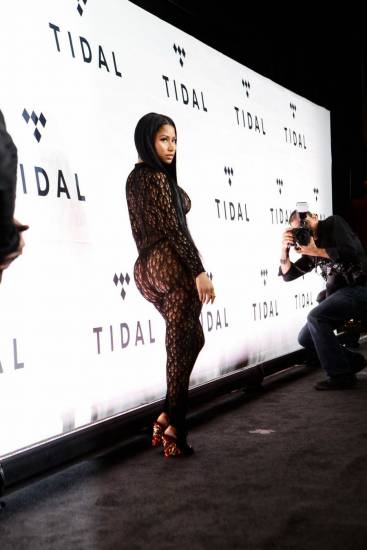 Nicki Minaj Taped Boobs And Ass In Thong [ 12 New Pics ]