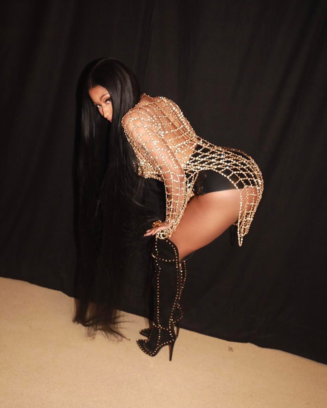 Nicki Minaj In Sexy Dress And Nude Scandal Planet