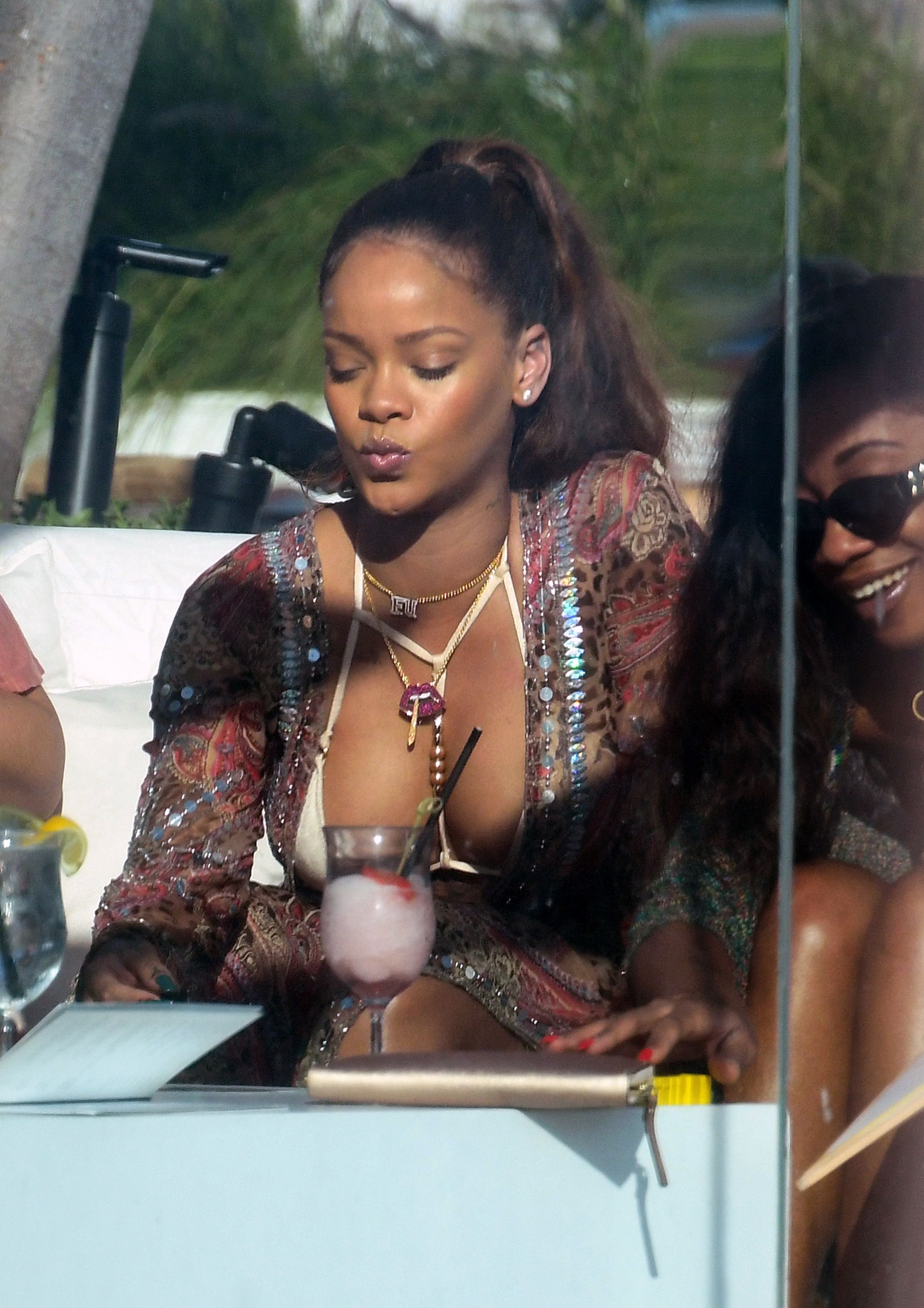 Rihanna Nude Pictures Scandal 101