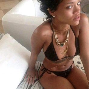 Rihanna bikini pic before the sex