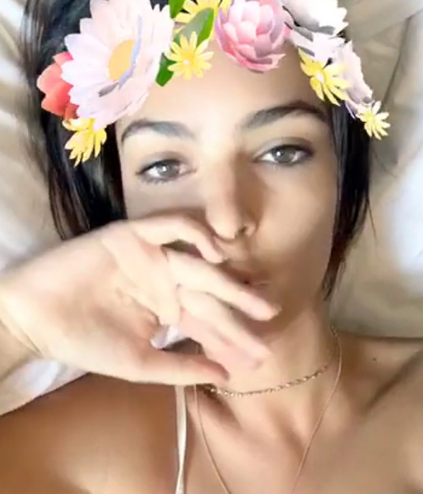 Emily Ratajkowski Selfies Scandal Planet