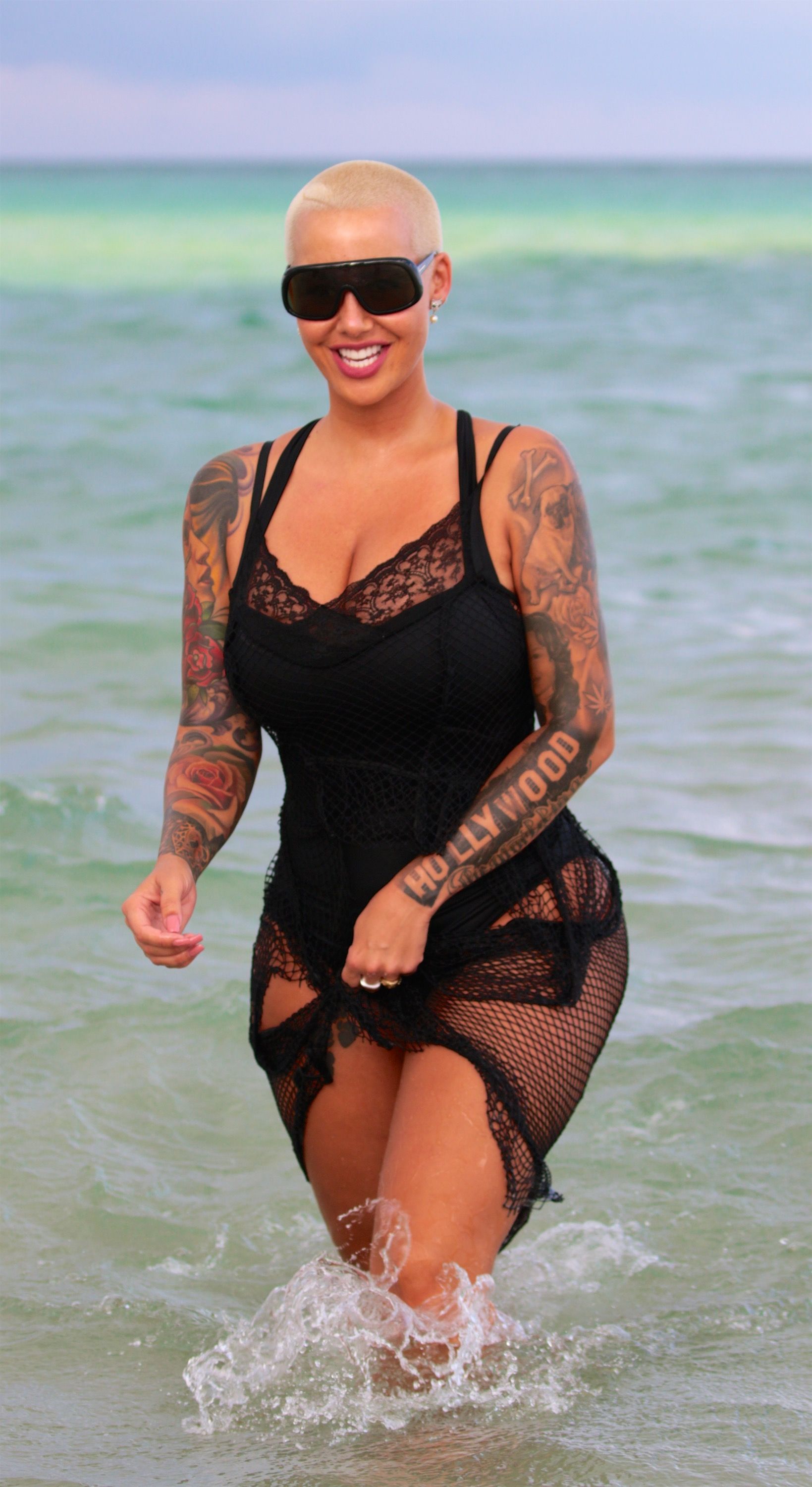 Amber rose in fishnet