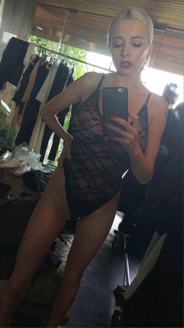 Caroline Vreeland Drunk Nudes And Porn Leaked In 2020 Scandal Planet