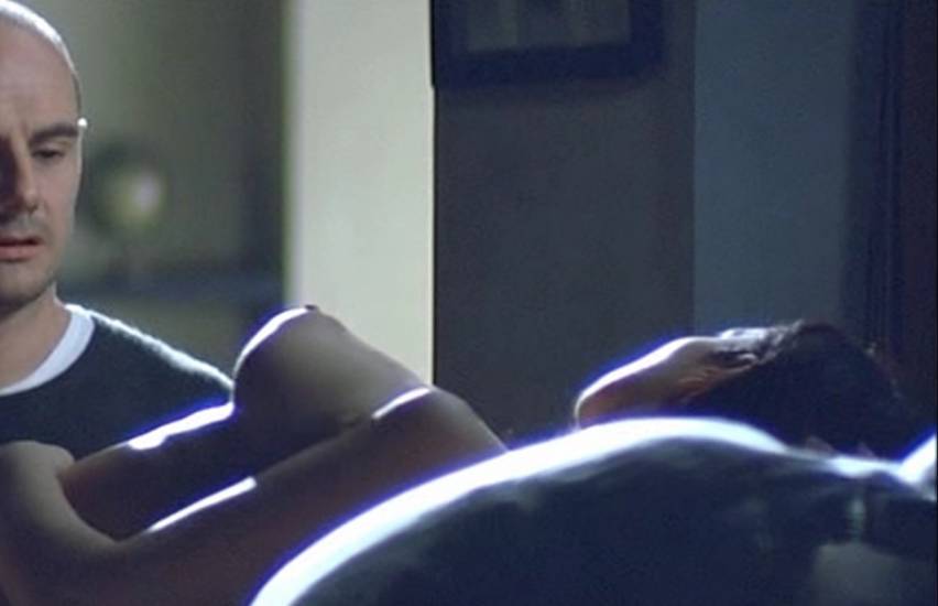 Monica Bellucci Nude Boobs In Combien Tu Maimes Movie Free Video
