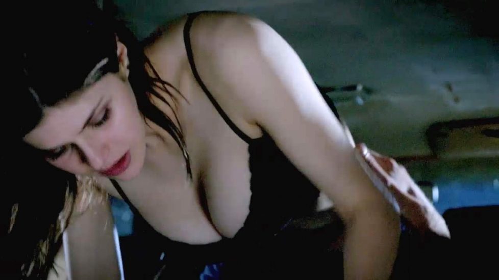 Alexandra Daddario NUDE Pics and Topless Sex Scenes 12