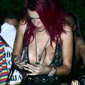 Bella Thorne Nude LEAKED Pics and Porn Video August 2020 UPDATE! 108