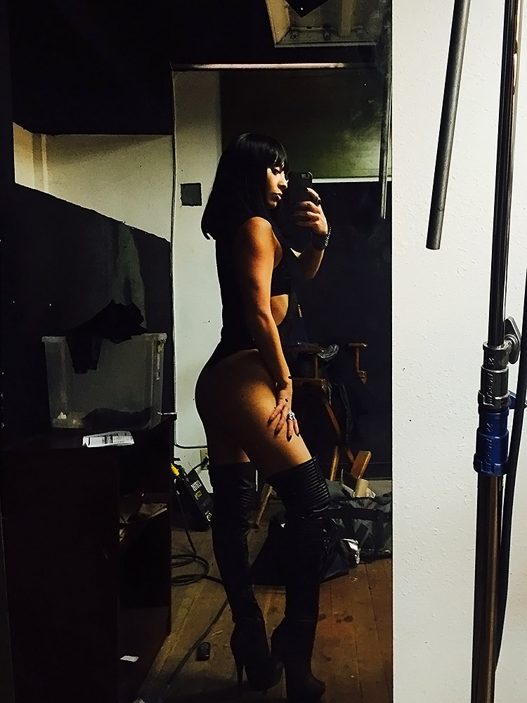 Karlee Perez nude leaked pics.