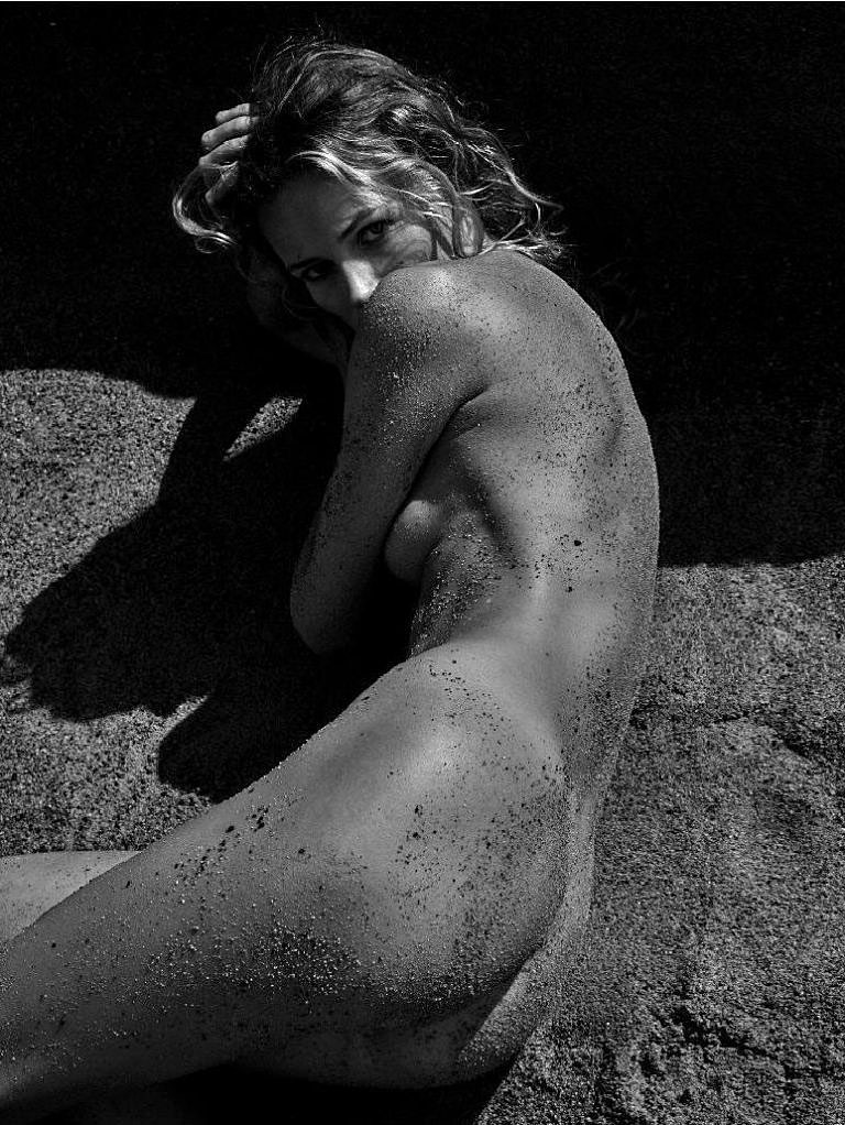 sexy nude pics Hot