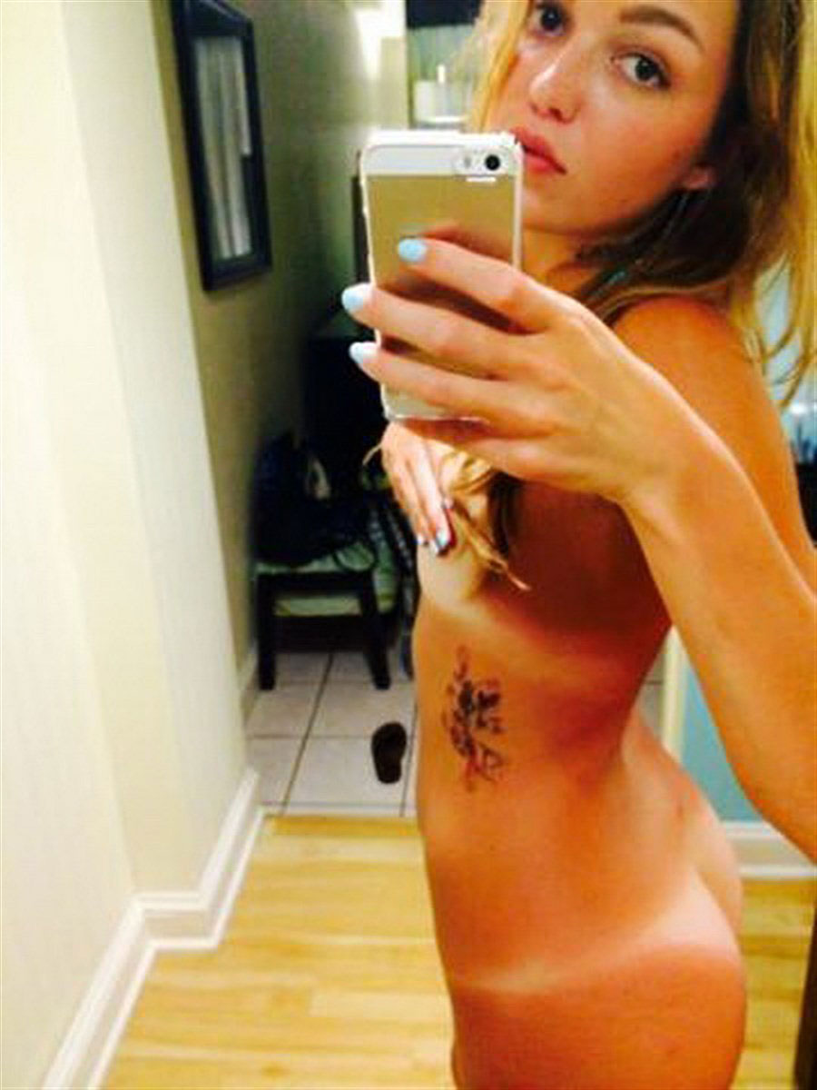 Lili Simmons Nude Leaked Photos Scandal Planet