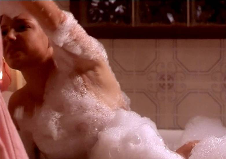 Katherine Heigl Nude Boobs In Bug Buster Movie Free Video