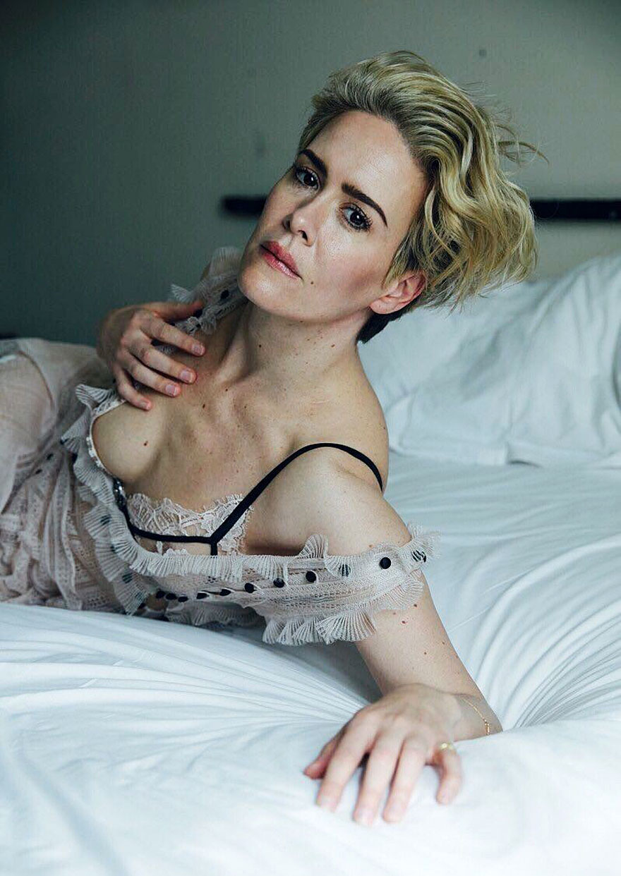 Sarah Paulson Nude Flashes Her Lesbian Tits Scandal Planet