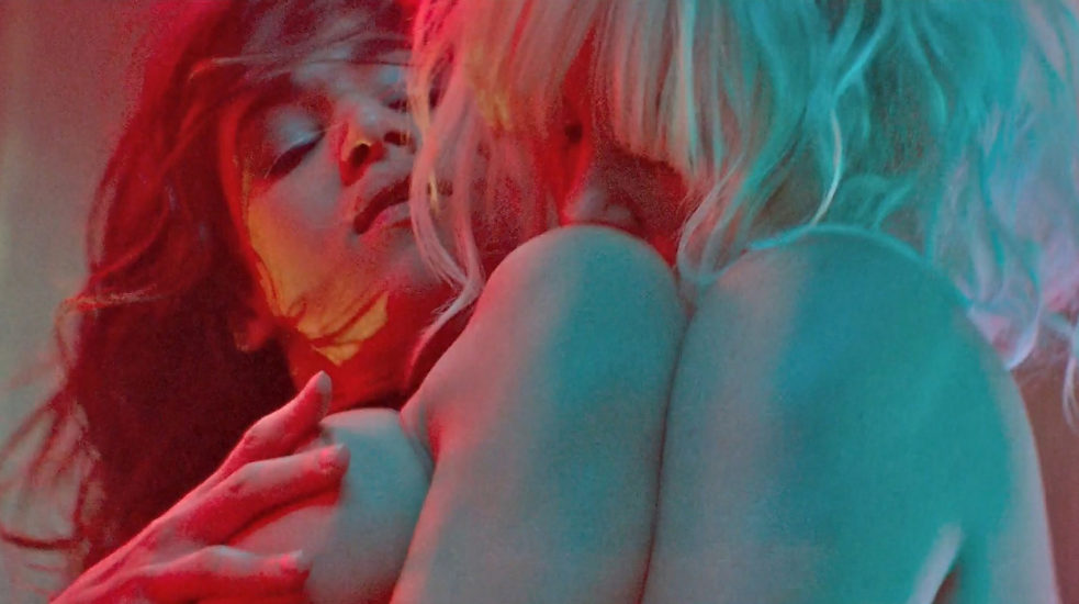 Charlize Theron Nude Lesbo Sex Scene In Atomic Blonde