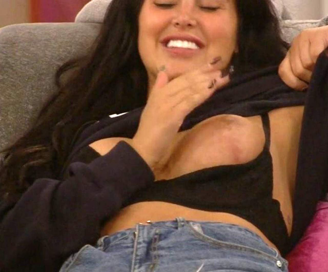 Drunk Geordie Shore's Star Marnie Simpson Nude & Upskirt ...