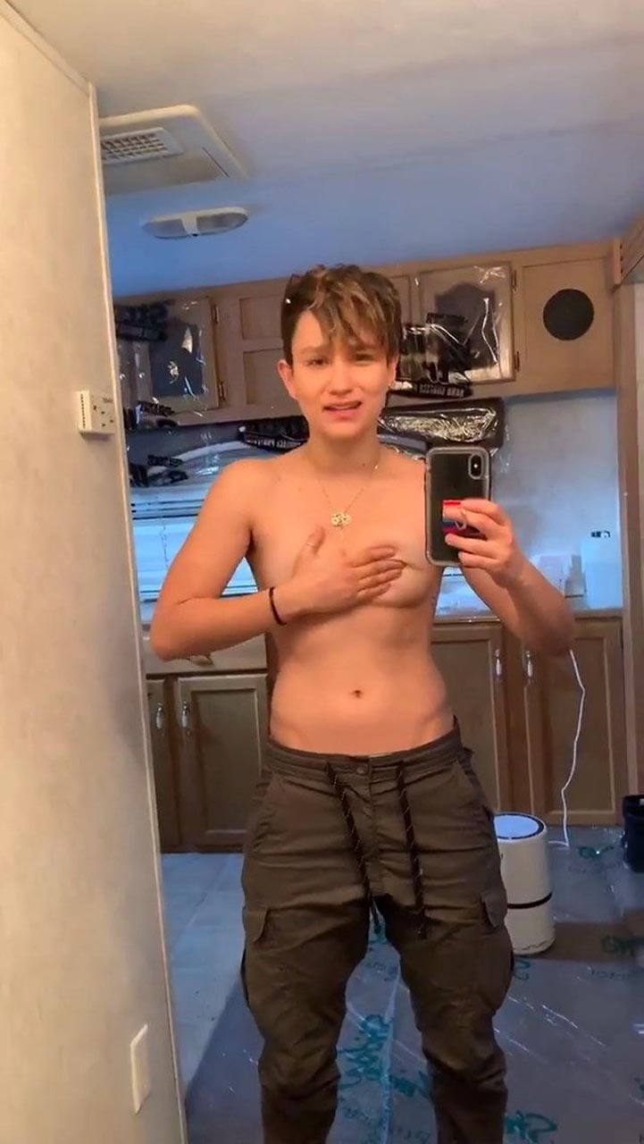 Bex Taylor-Klaus Nude Leaked Photos.
