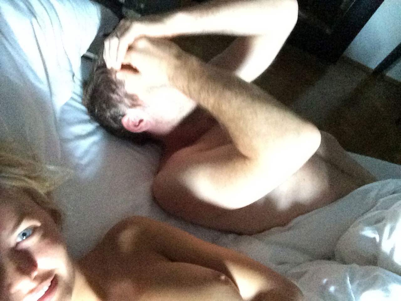 Lara Bingle Nude And Topless Leaked Photos Scandal Planet