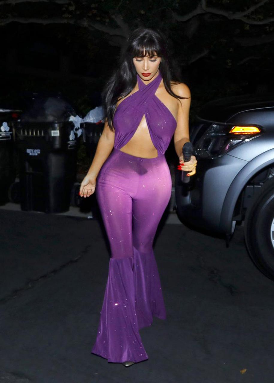 Kim Kardashian Flashes Her Huge Booty For Halloween