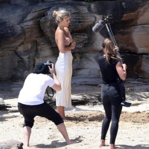 Natasha Oakley Topless Australian Model Showed Her Curves In A Bikini