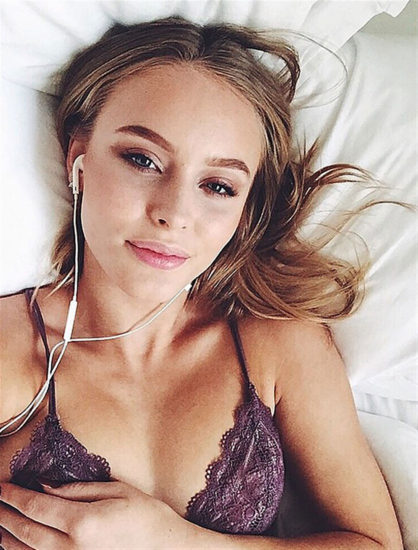 Zara Larsson leaked bed selfie