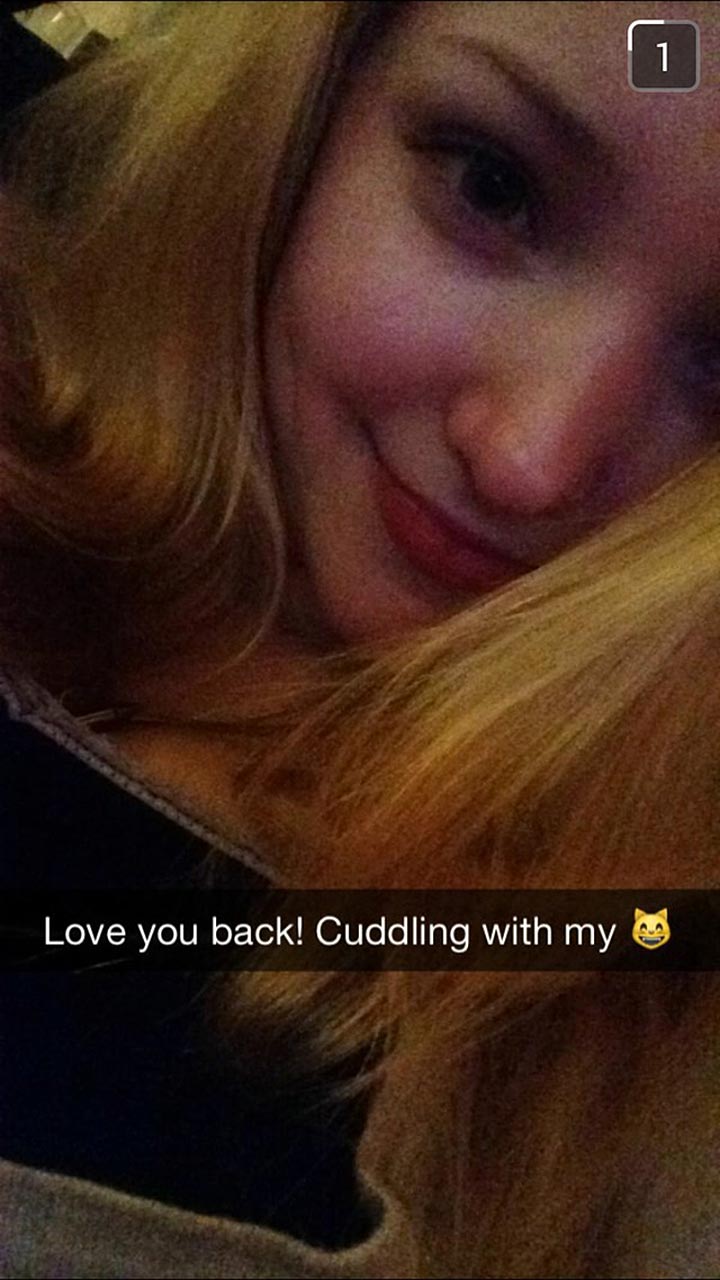 720px x 1280px - Dove Cameron NUDE Private LEAKED SnapChat Pics !