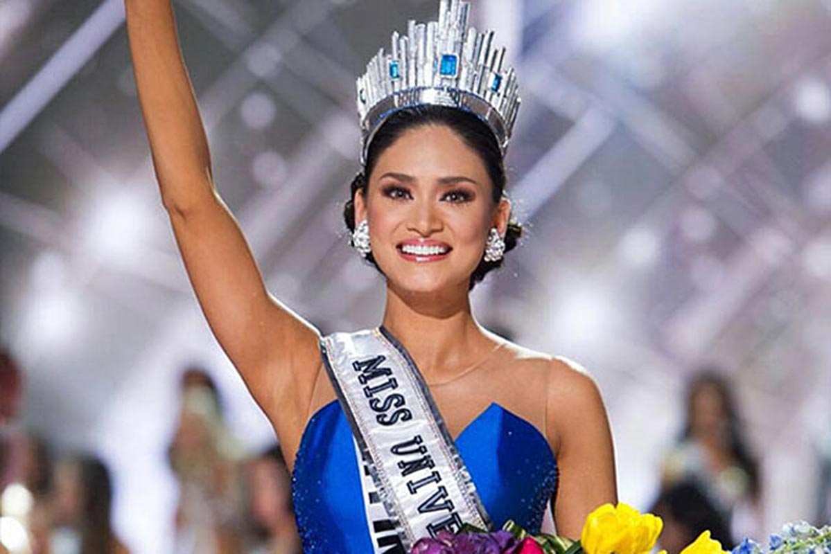 Miss Universe Pia Wurtzbach Almost Nude Shows Her Body In 