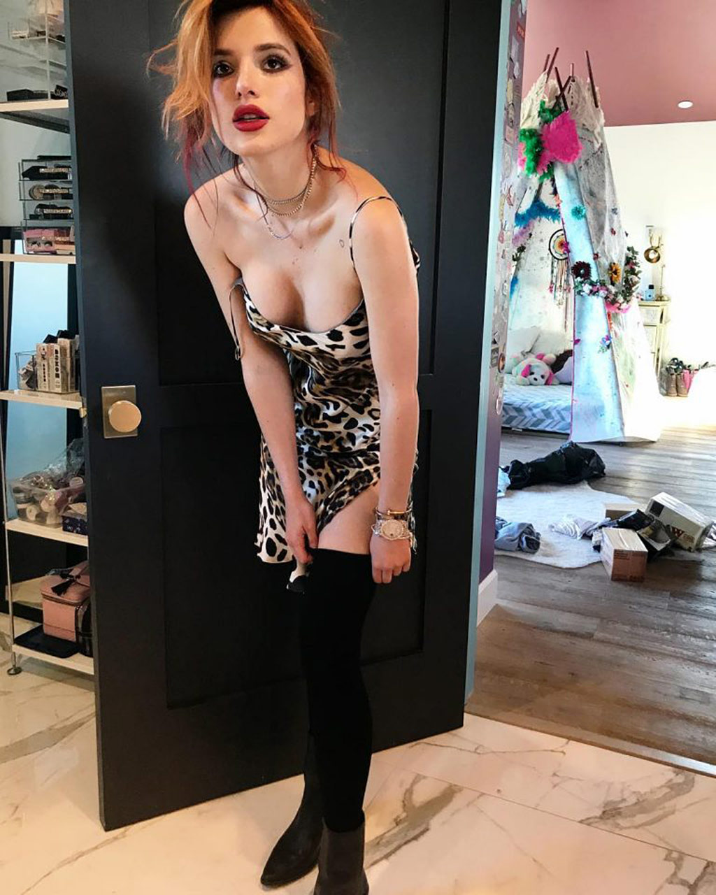 Ugly Lesbian Bella Thorne Completely Naked And Topless Pics