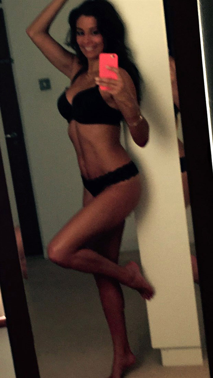 Melanie Sykes Nude Leaked Private Photos Collection