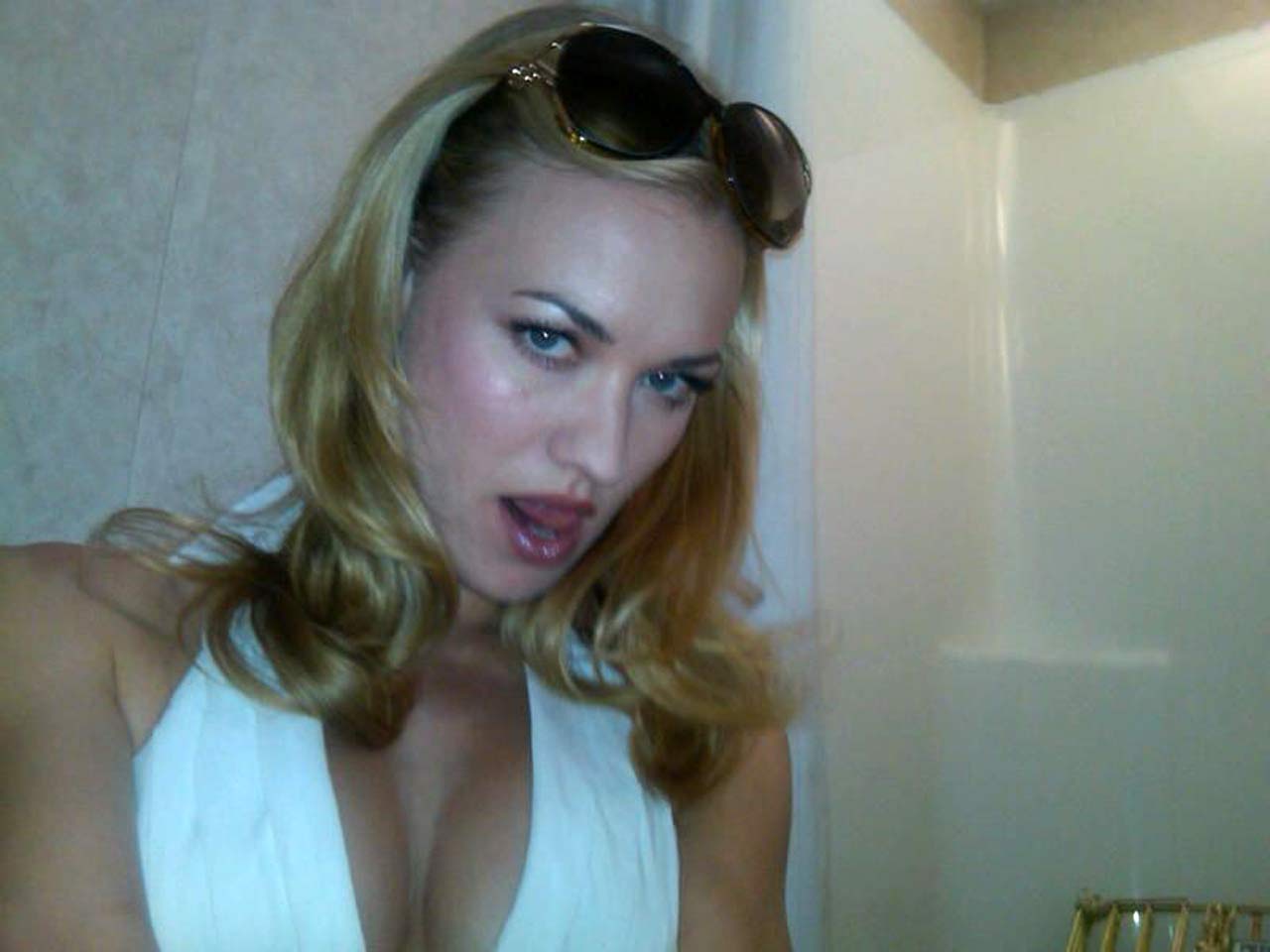 Yvonne Strahovski New Leaked Nude Photos — Chuck And Dexter Star Is Sexy Scandal Planet