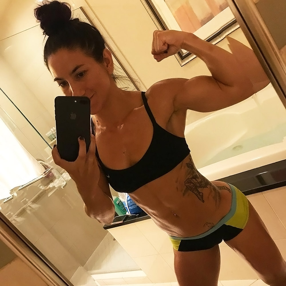 Tecia Torres sexy and feet images.