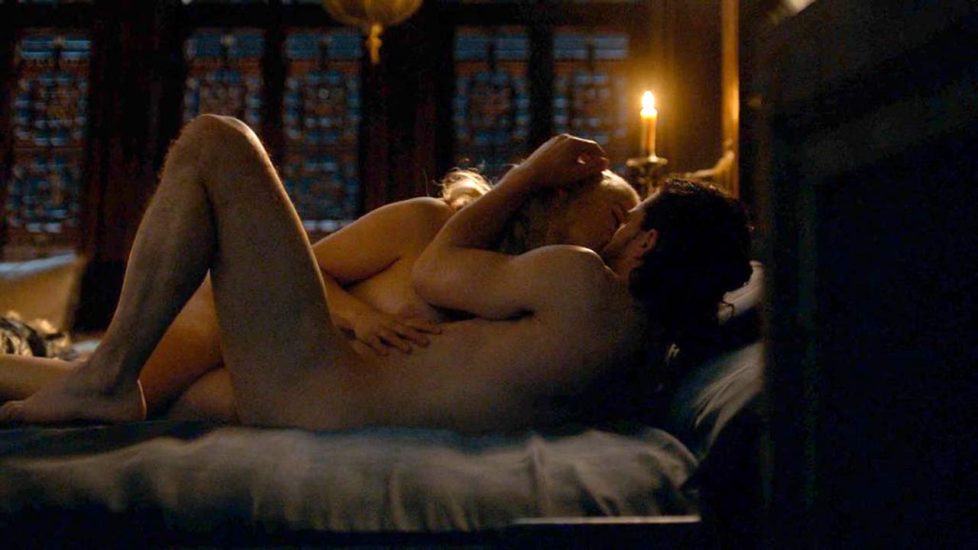 Emilia Clarke Nude Pics and Naked in Sex Scenes 26