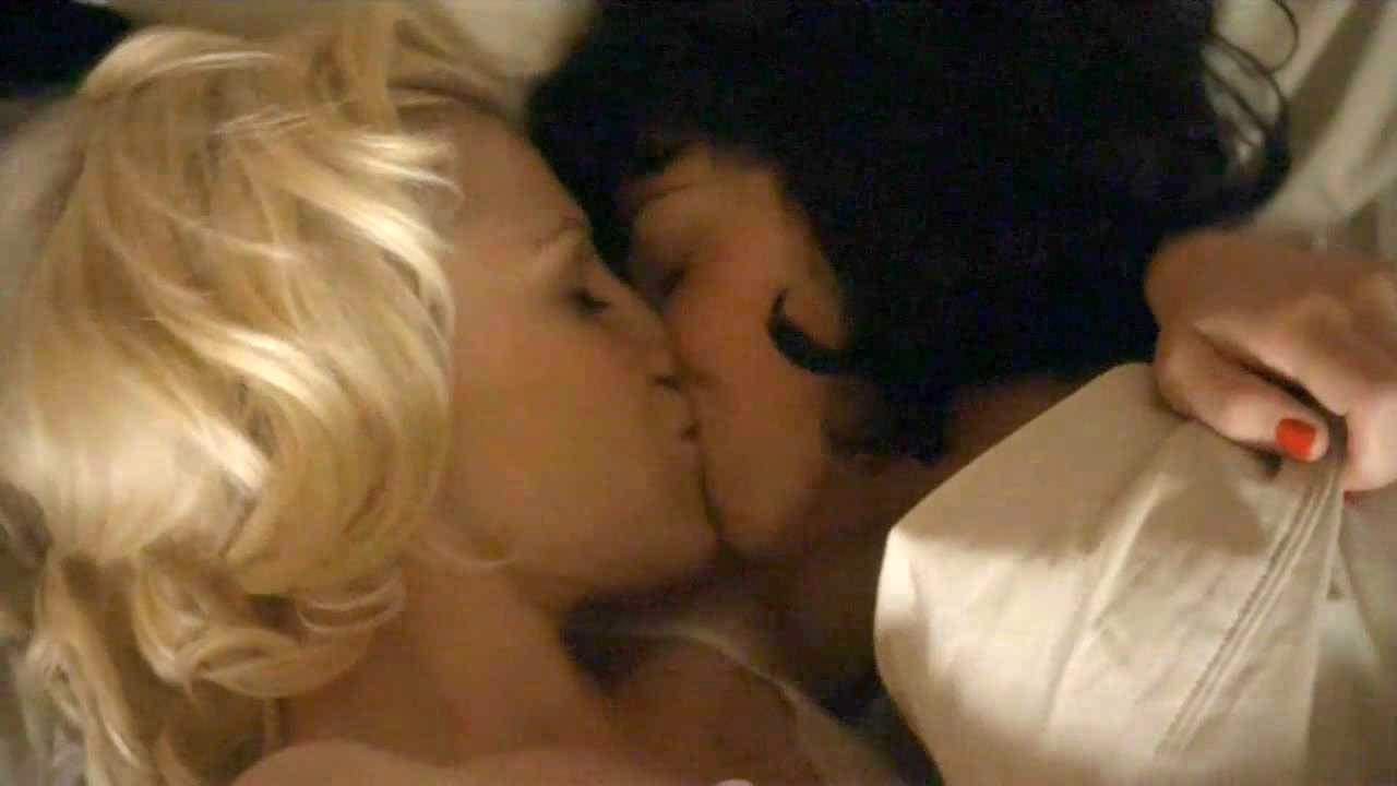 Sarah Silverman And Annaleigh Ashford Lesbian Kiss In Masters Of Sex