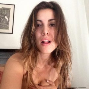 Carly Pope Nude Leaked Selfies, Porn, and Hot Pics 6