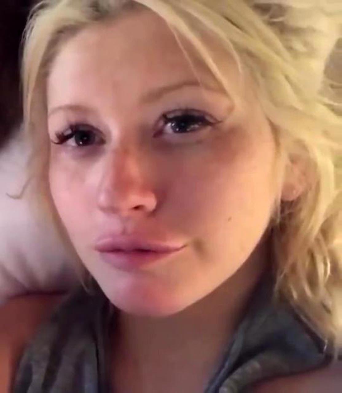 Christina Aguilera Nude Leaked Private Photos — Pregnant Singer Without Makeup