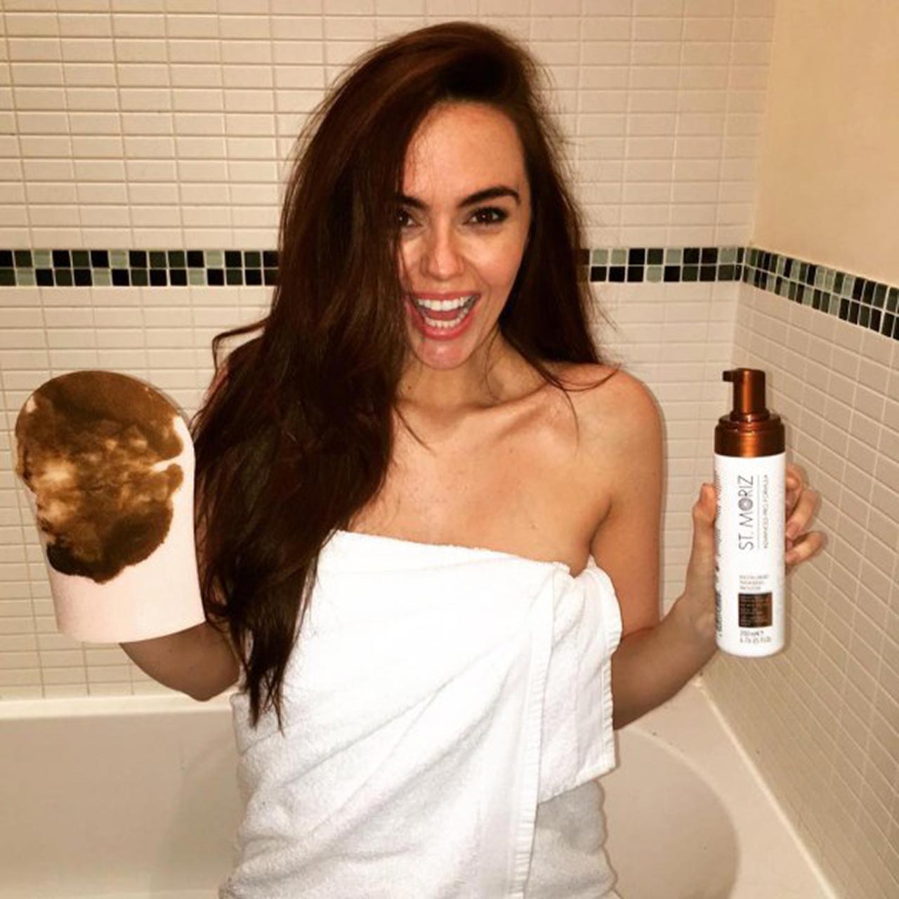 Jennifer Metcalfe Nude And Topless Leaked Pics With Her Husband Greg Lake