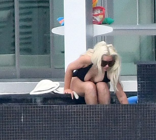 Christina Aguilera Nude LEAKED Pics & Topless Videos 871