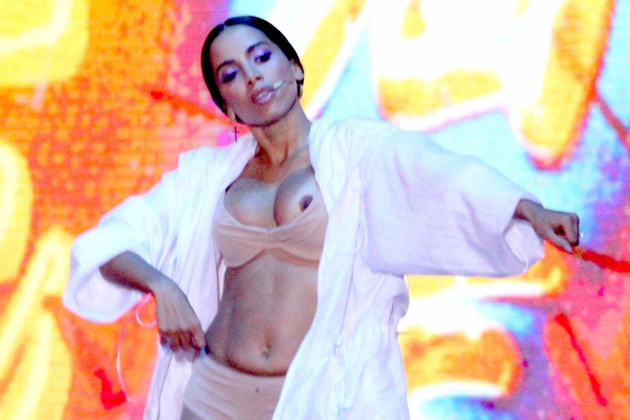 Oops Singer Anitta Nip Slip At Music Awards In Rio De