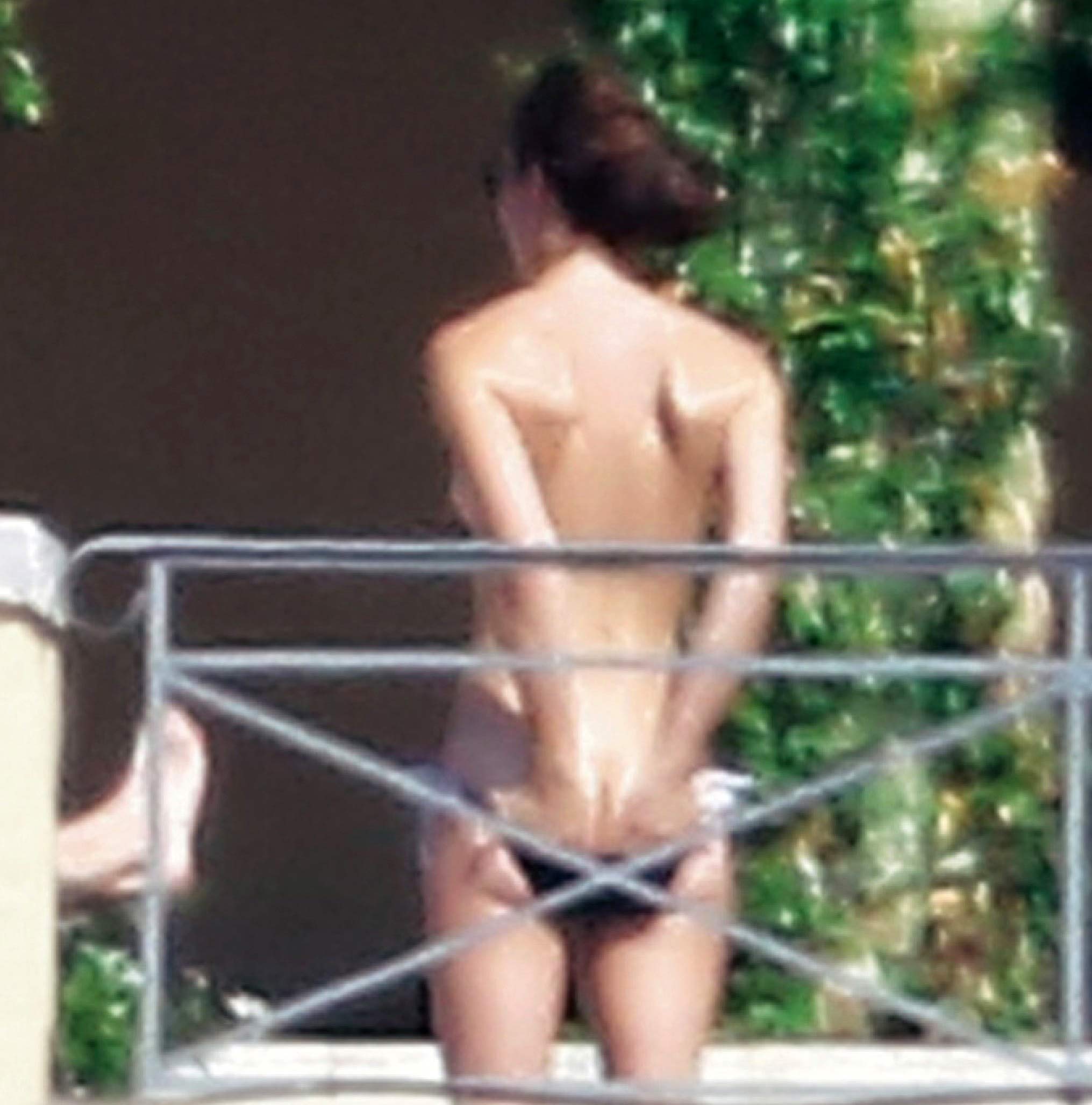 Duchess Kate Middleton Topless Sunbathing Pics From France Scandal Planet