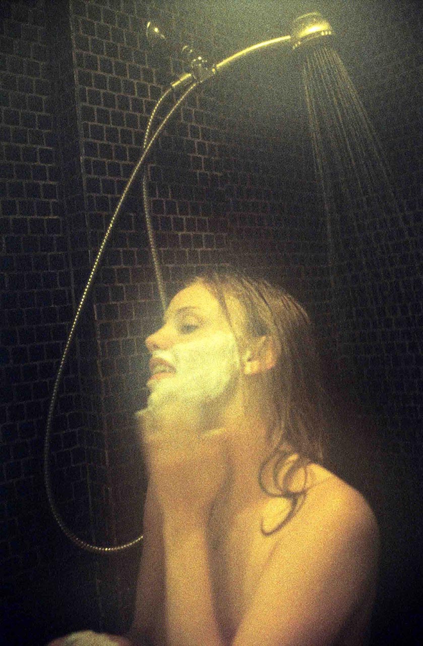 Actress Kelli Garner Nude And Hot Leaked Photos [new 15 Pics]