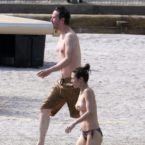 Keanu Reeves Girlfriend China Chow Showed Nude Tits At The Beach