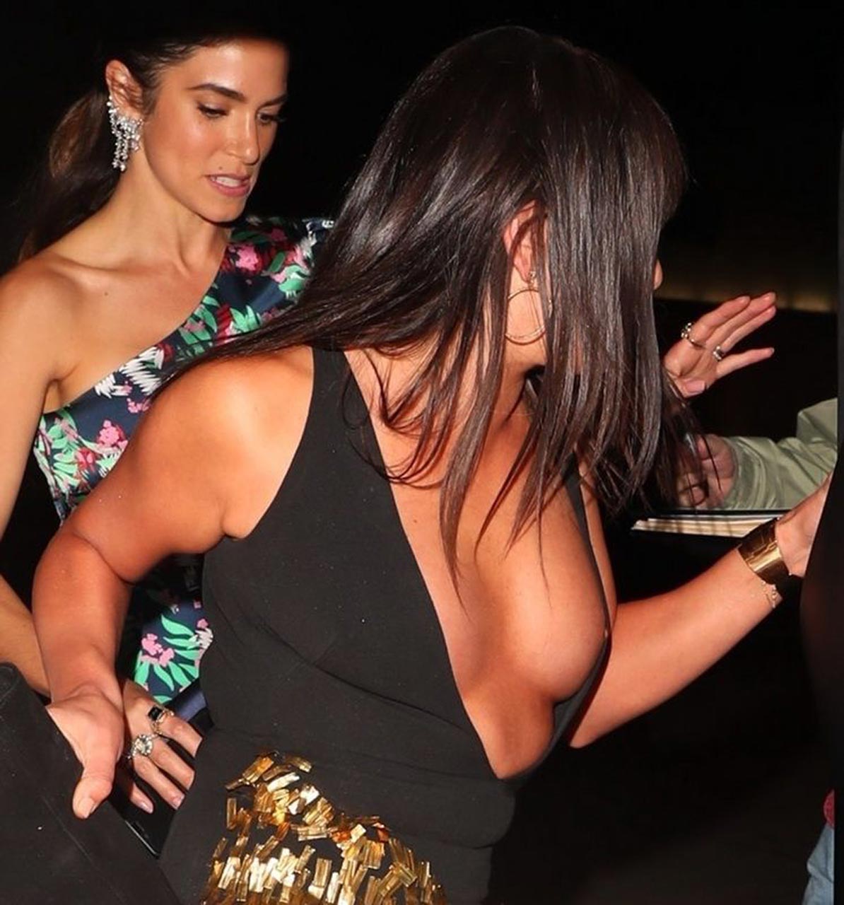 Lea Michele Nip Slip And Deep Cleavage At Oscars Viewing Party Scandal Planet