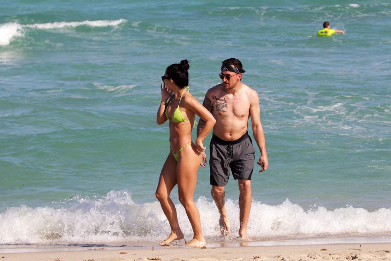 Bre Tiesi Topless At The Beach With Johnny Manziel Scandal Planet