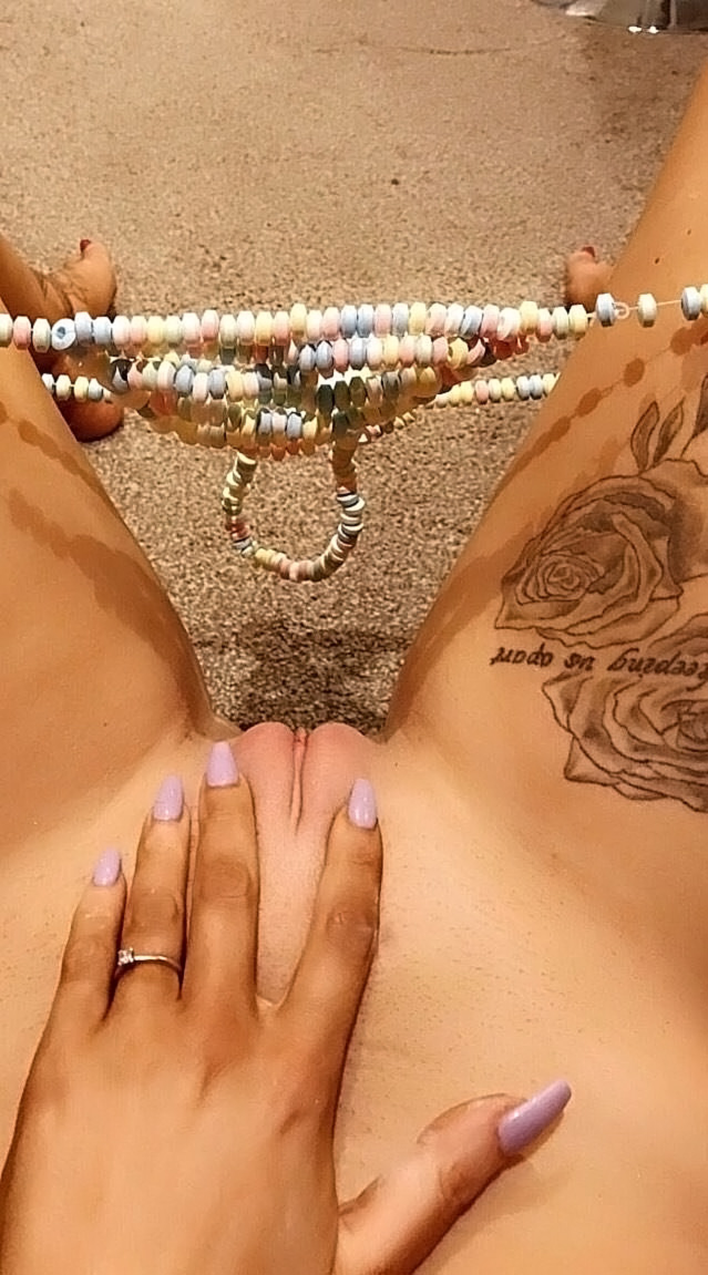 Jenny Davies nude leaked pics.