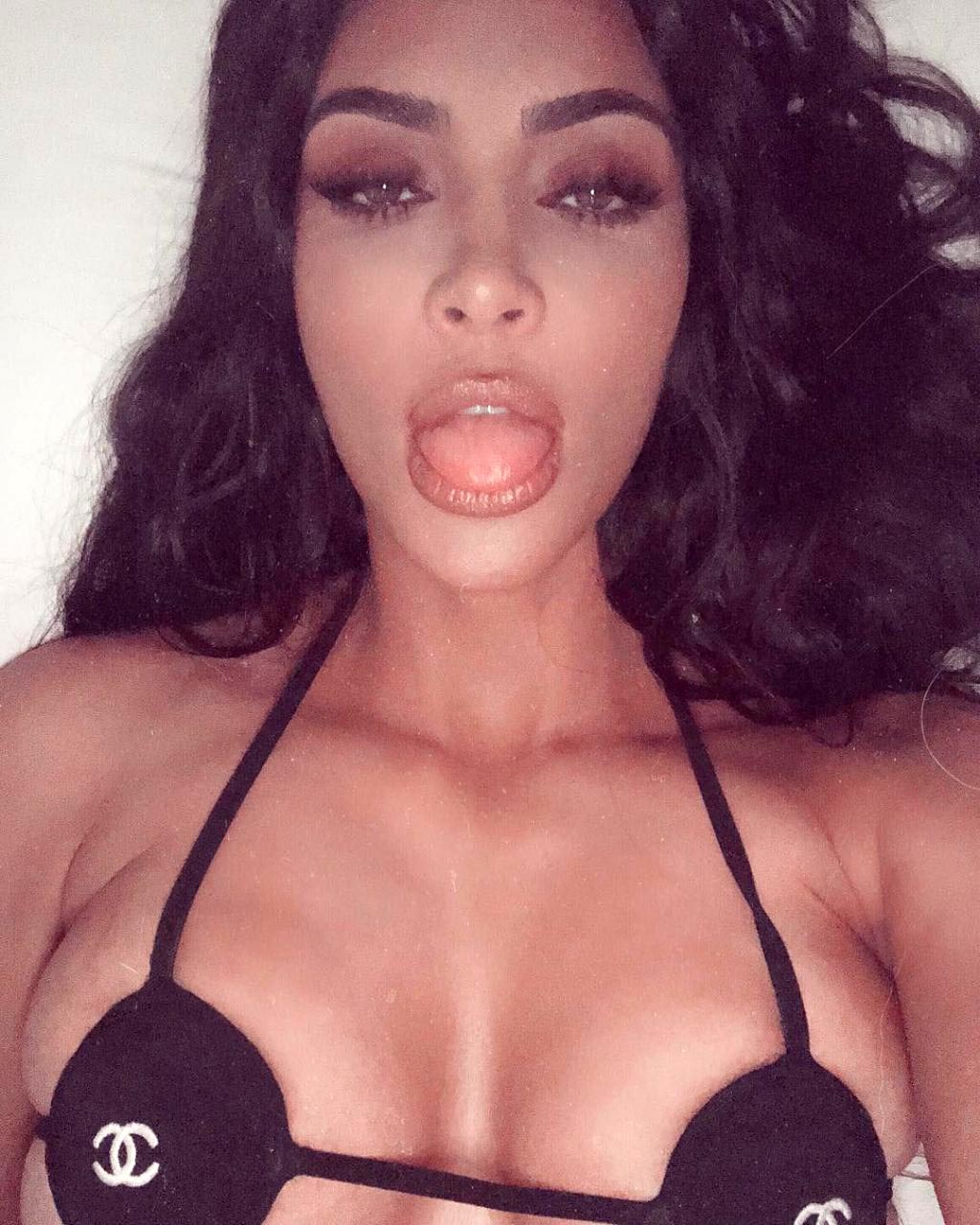 Kim Kardashian Bikini And Nude Photos From Her Vacation