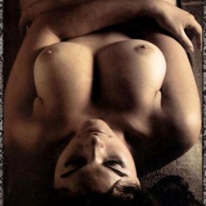 Adrienne Barbeau topless