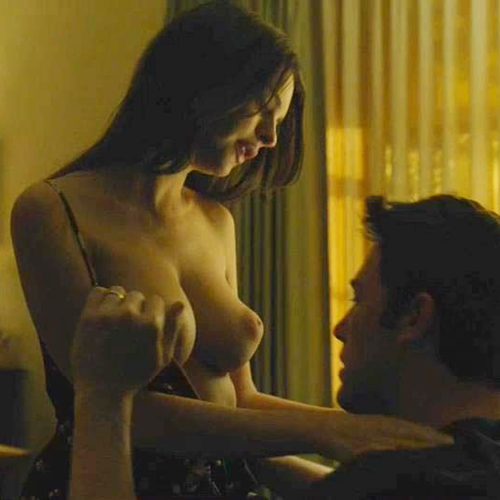 Emily Ratajkowski Nude Making Out Scene From Gone Girl Movie Scandal Planet 