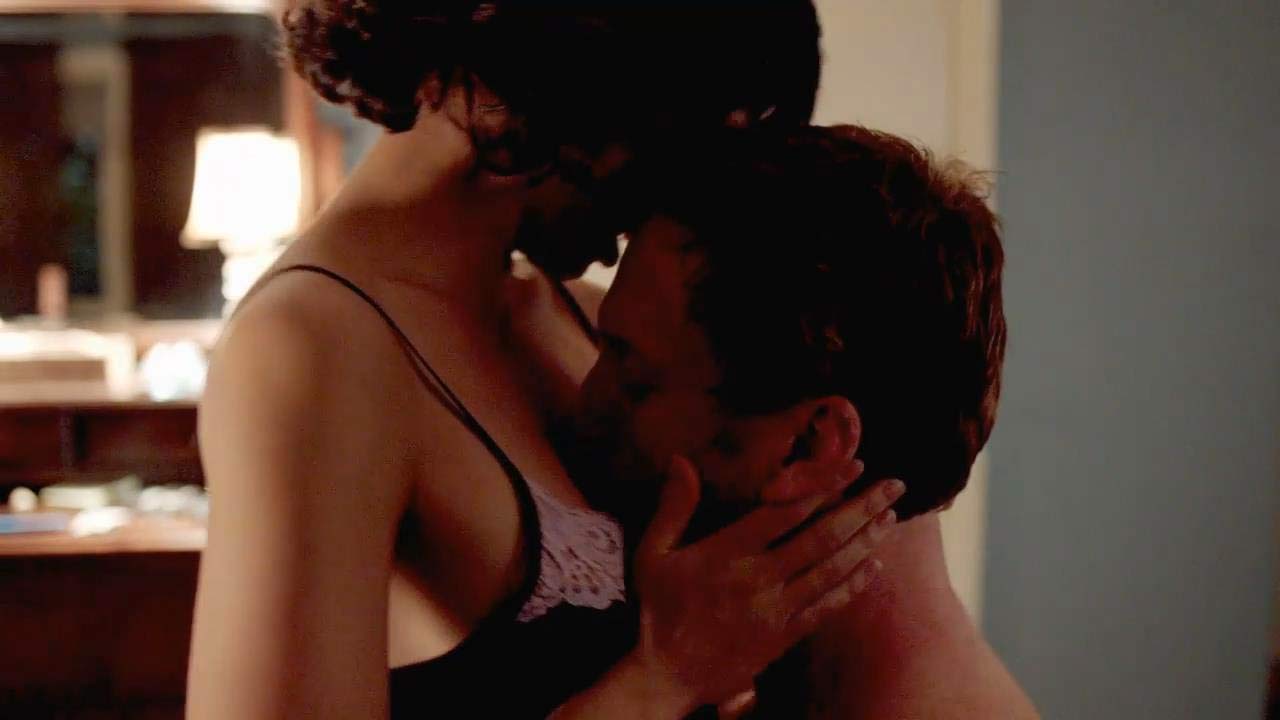 Morena Baccarin Sex While Crying In Homeland Series